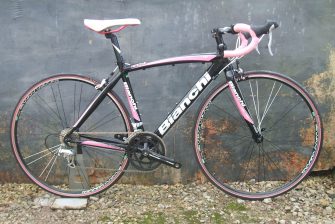 BIANCHI VIA NIRONE DAMA BIANCA WOMEN'S ROAD BIKE - FRAME: X-SMALL : 50` FRAME : RRP - £1100+